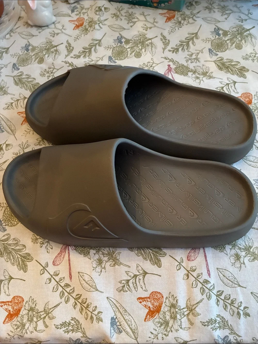 Quiksilver Men’s Cloudbreak Comfort Slip-On Slide Sandals in Olive Size 13